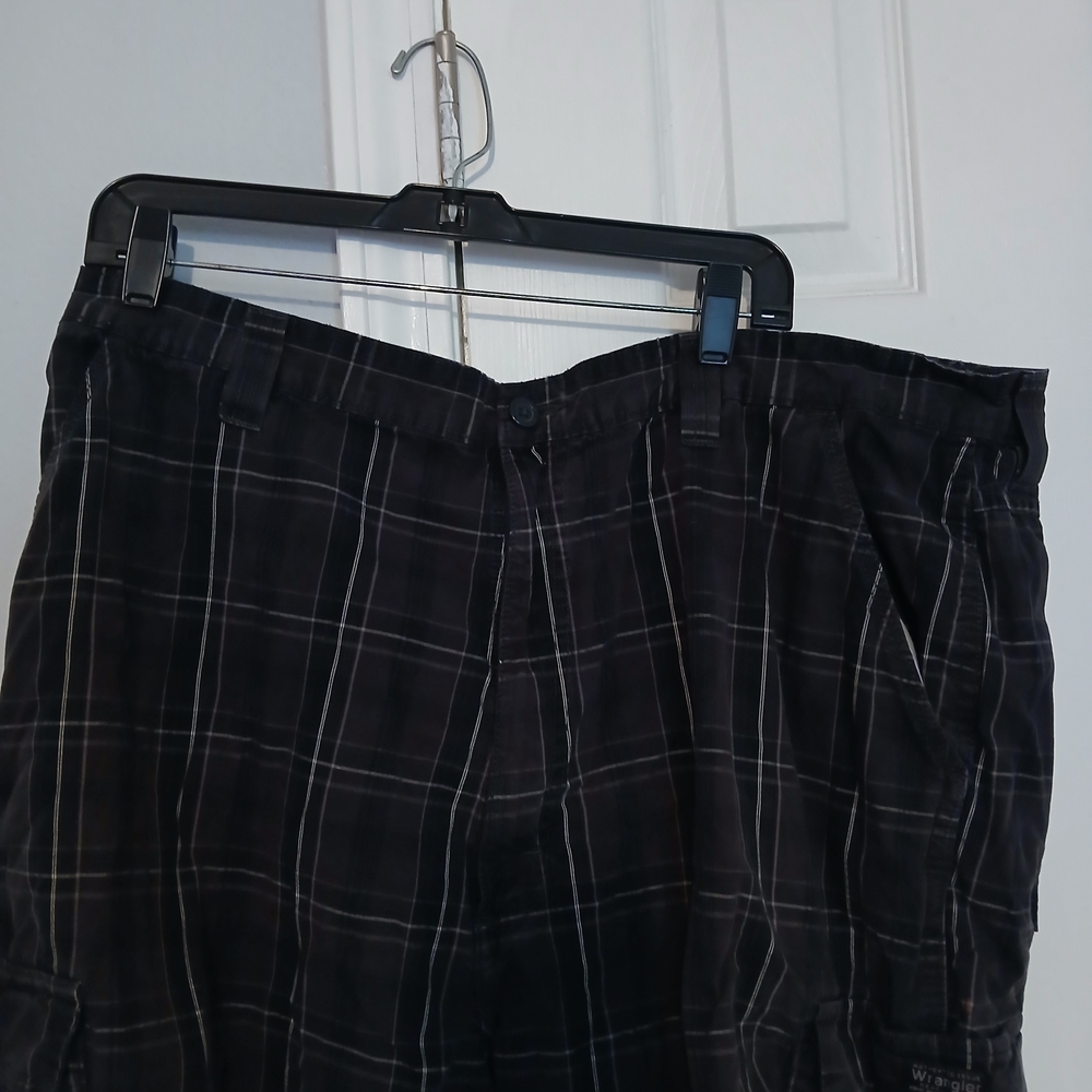 Wrangler Black Plaid Cargo Shorts